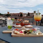 Dali - Restaurant Hotel 4*
