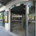 מלון Dali - Restaurant 4*