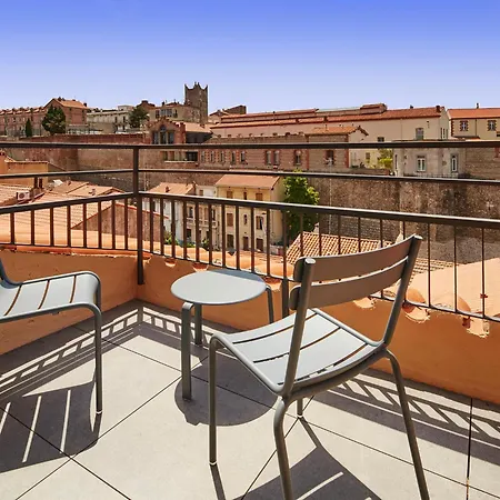 Dali - Restaurant Otel 4*