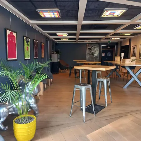 Dali - Restaurant 4*