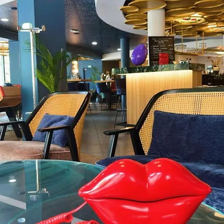 Dali - Restaurant Otel