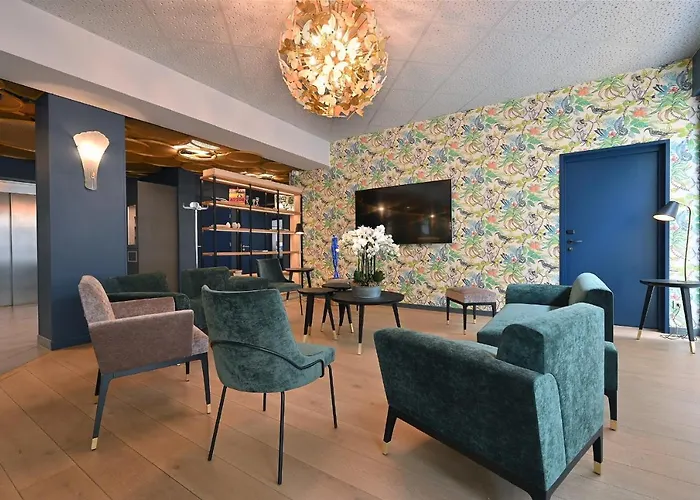 Dali - Restaurant Hotel 4*