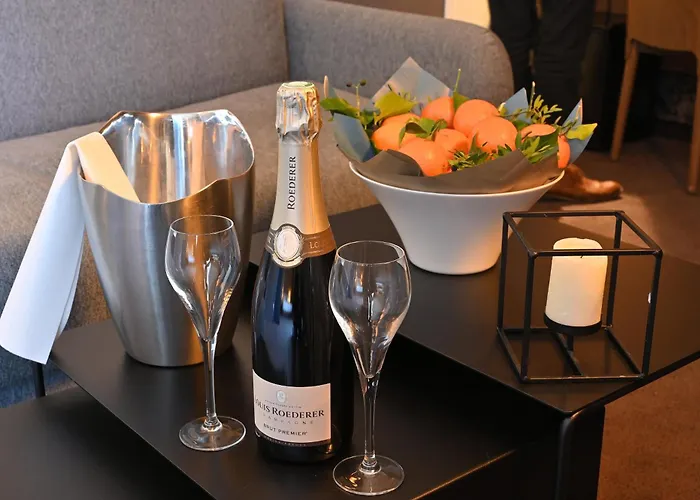 Dali - Restaurant Hotel 4*